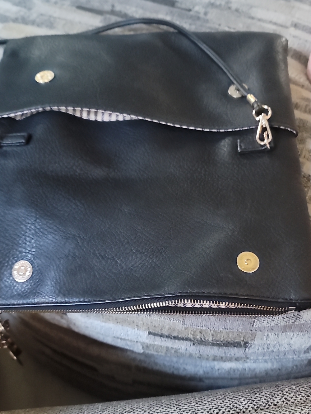 Crossover Purse - Picture 5 of 5